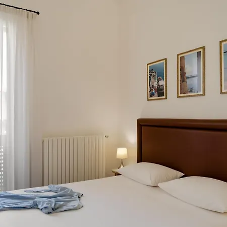 Palazzo De Tomasi B&B 4*