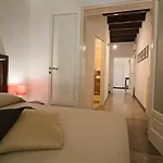 Palazzo De Tomasi Bed & Breakfast 3*