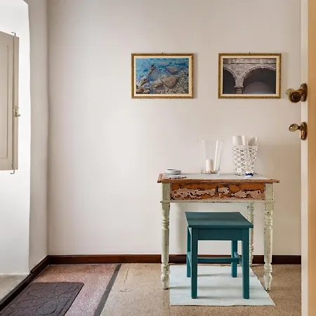 Palazzo De Tomasi 4* גאליפולי