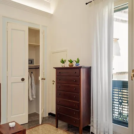 Palazzo De Tomasi 4* גאליפולי