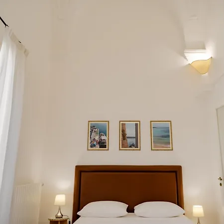 Palazzo De Tomasi 2*