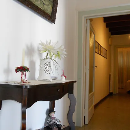 לינה וארוחת בוקר Palazzo De Tomasi