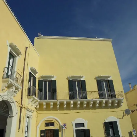 Palazzo De Tomasi