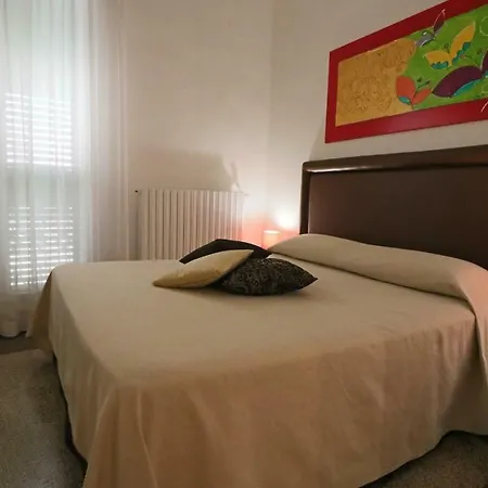 Palazzo De Tomasi 4*