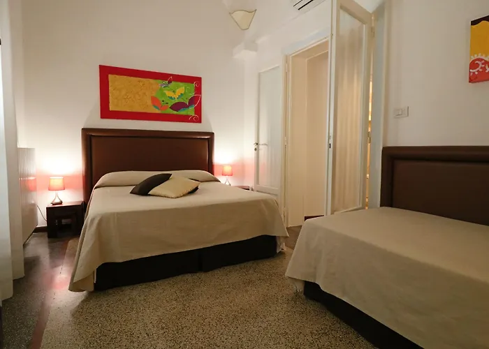 Palazzo De Tomasi Alojamento de Acomodação e Pequeno-almoço Gallipoli