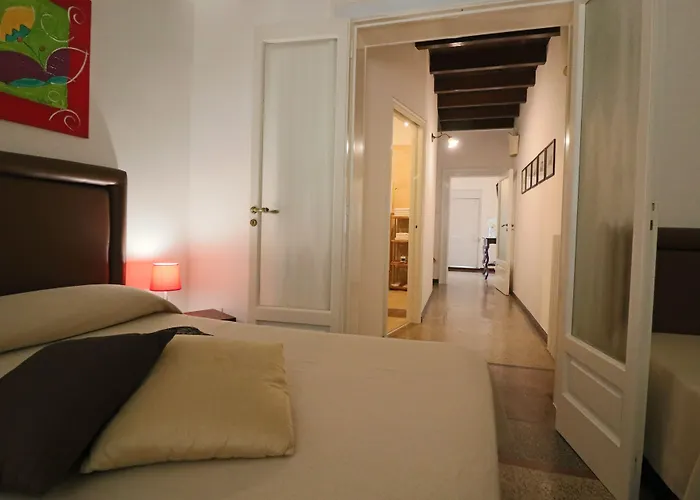 Palazzo De Tomasi Alojamento de Acomodação e Pequeno-almoço 4*